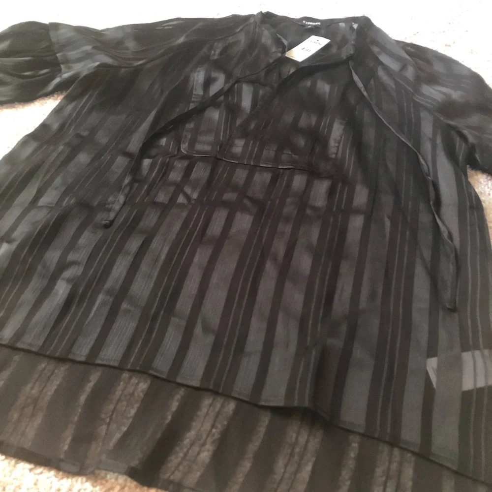 Express top - Picture 2 of 6